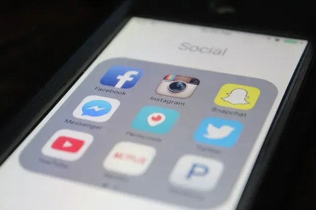 Jak założyć grupę na Snapie
